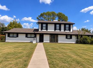 1419 S Rockwall Ave, Terrell, TX 75160