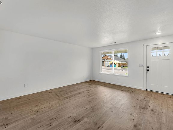 5th image of 8321 NE 157th Ave