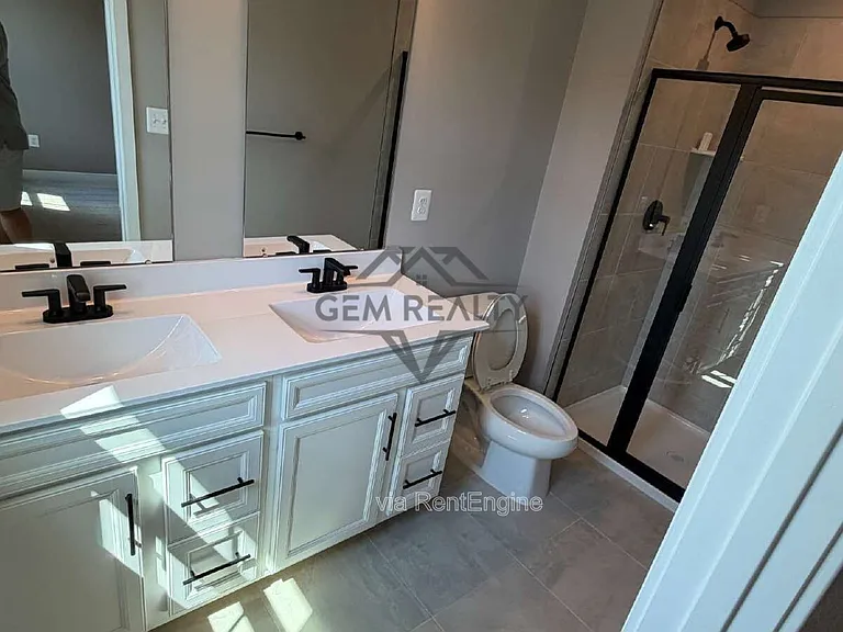 8700 Stevenson Ln — Photo 65