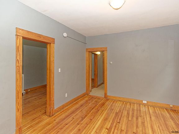 5th image of 617 Myrtle Ave