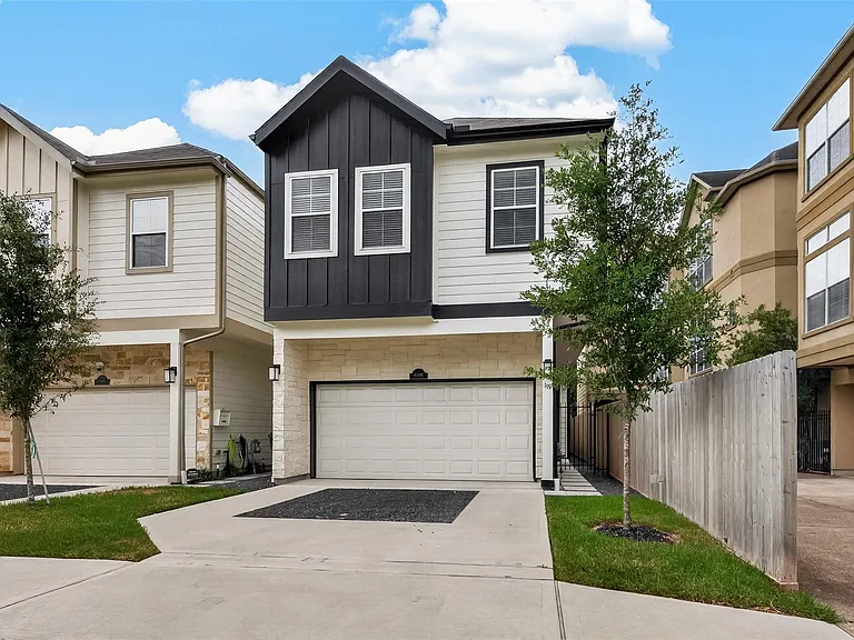 4309 Dickson St #B — Photo 3