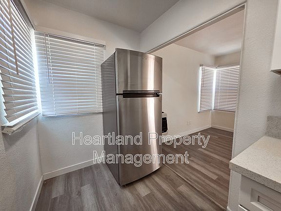 5th image of 3873 1/2 39th St
