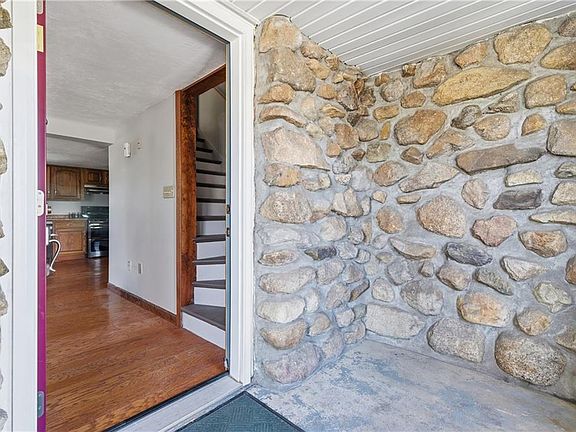 4th image of 56 Mailloux St