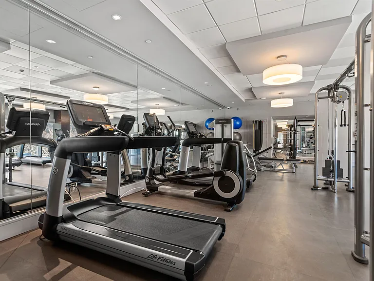 800 Avenue At Port Imperial #811 — Photo 30