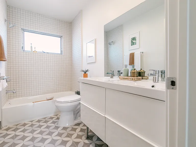221 N Catalina St #9 — Photo 7