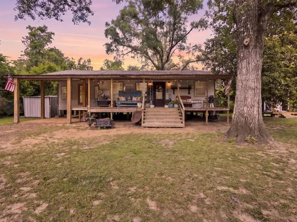 505 County Road 4101, Call, TX 75933