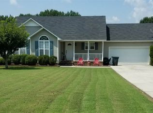 17455 Holland Hts, Athens, AL 35613