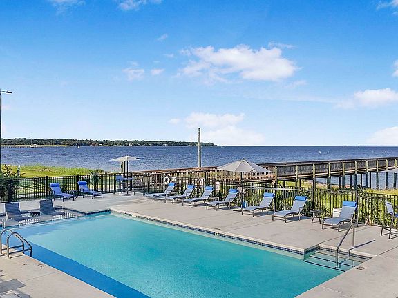 grandview pointe amenities drone-2