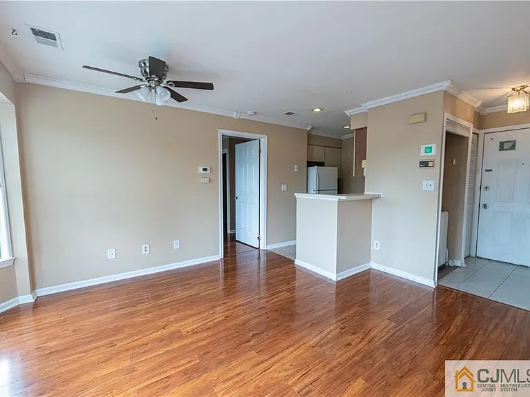 336 Cozzens Ct — Photo 15