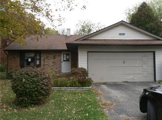 5714 Greenview Rd, Oakwood Hills, IL 60013