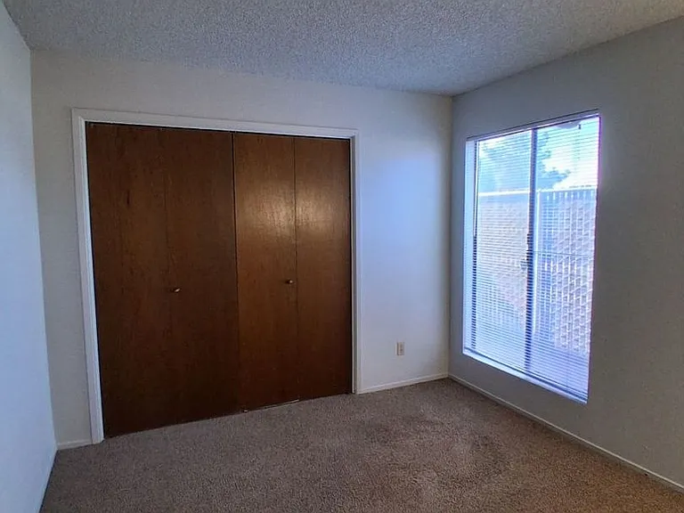 4597 N Emerson Ave — Photo 6