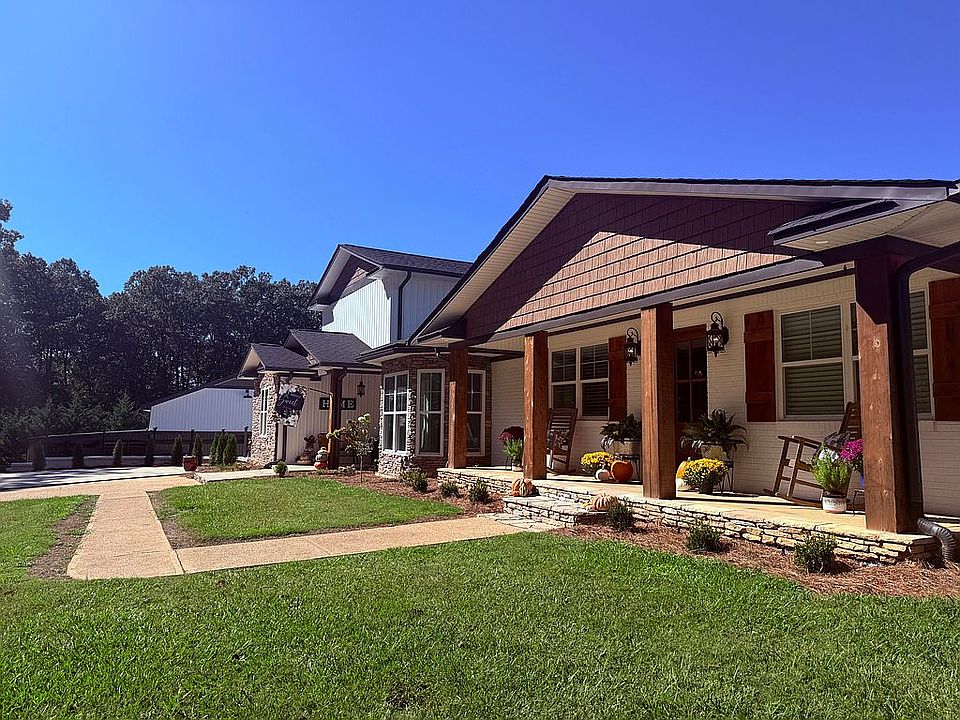 1st image of 5 Woodmont Dr