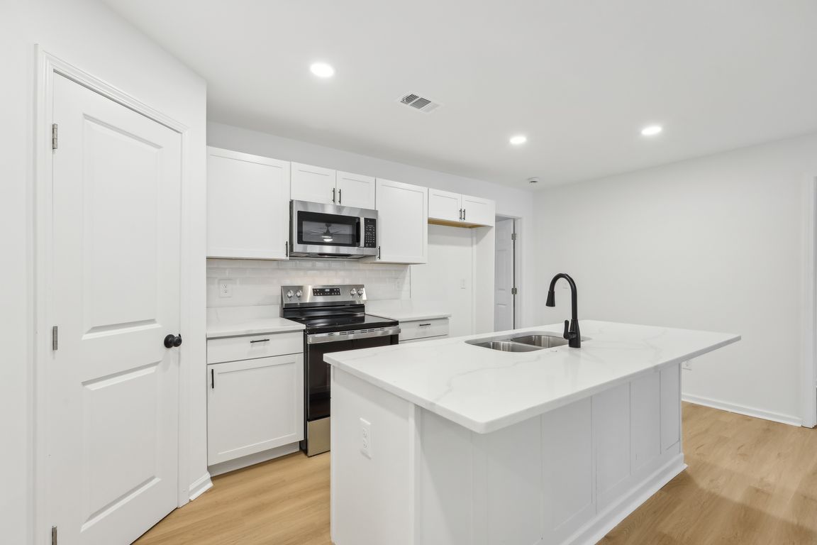 Ocean Valley Dr-1705-012.jpg