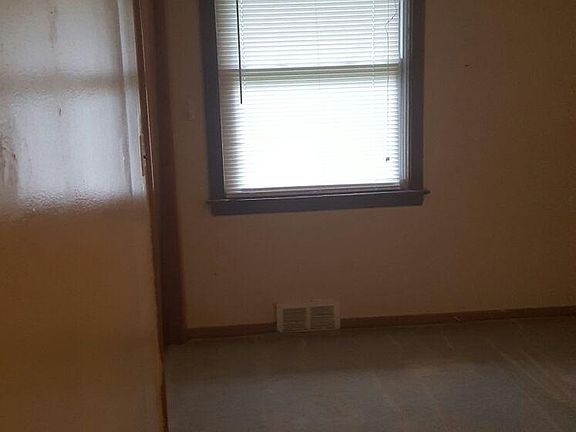 5th image of 5 Sugnet Ave
