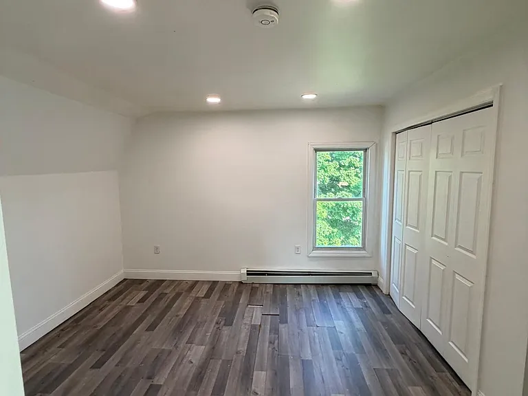 410 Chadwick Ave #B — Photo 3