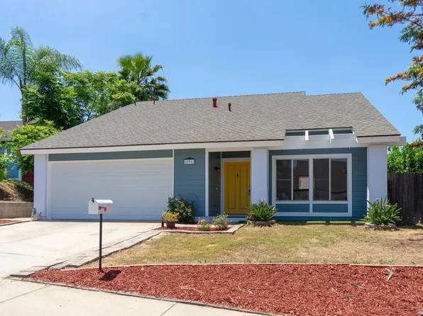 10911 Eddington Rd, Santee, CA 92071