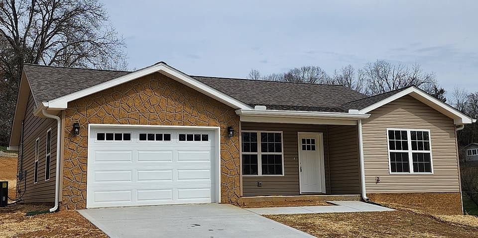 1st image of 545 Kingfisher Ave Lot 4