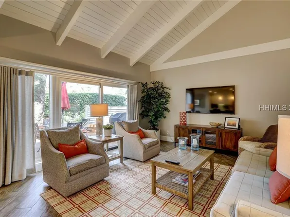 68 Plantation Dr APT 213, Hilton Head Island, SC 29928