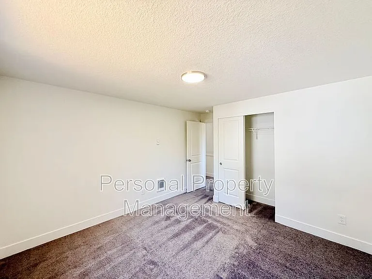 16900 NE 22nd St — Photo 11