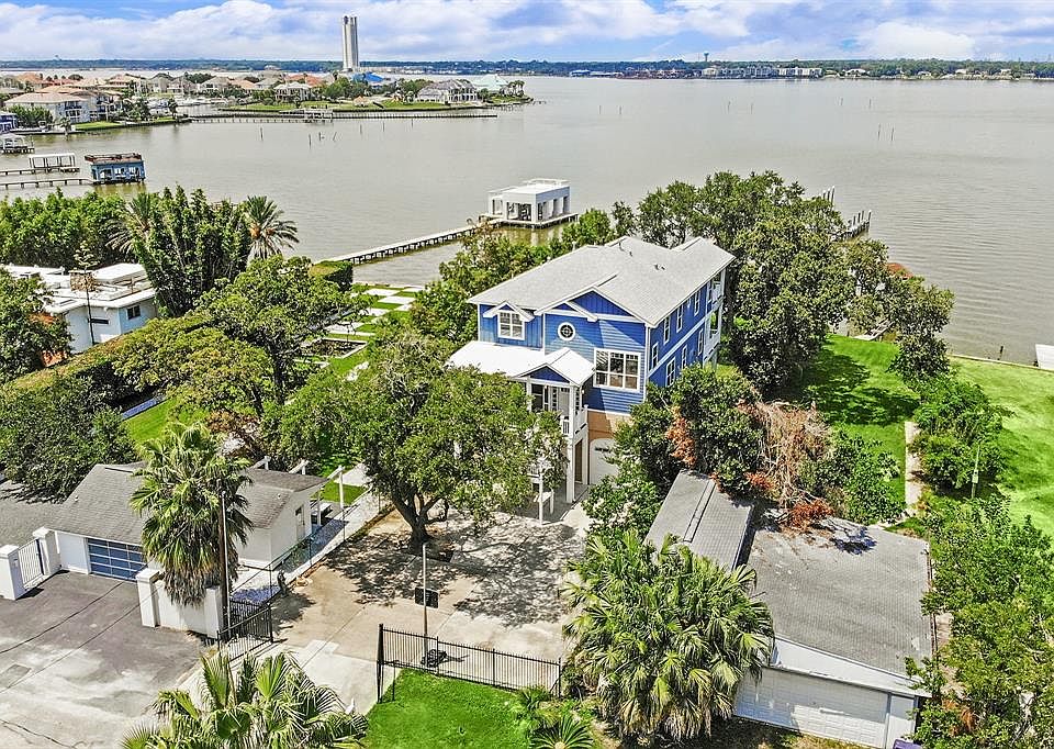 1st image of 1814 Cove Park Dr