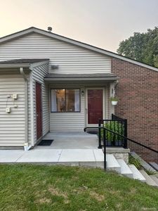 390 S Spring Brooke Dr #390, Brighton, MI, 48116
