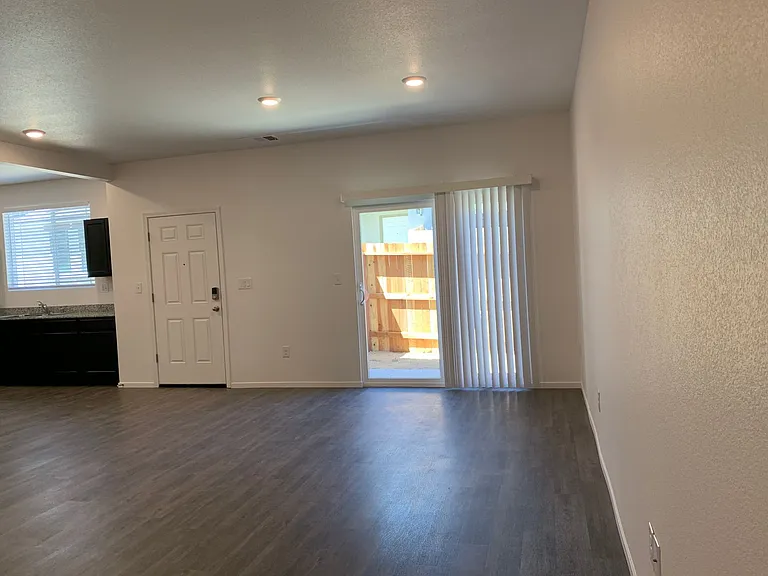 9531 Nautical Mile Rd — Photo 3