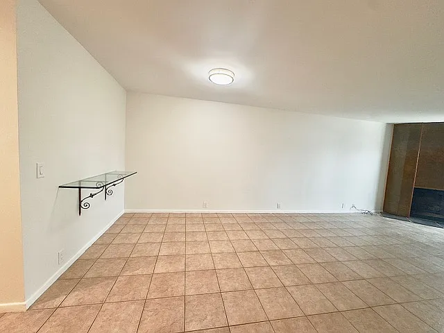 79 Antigua Ct — Photo 6