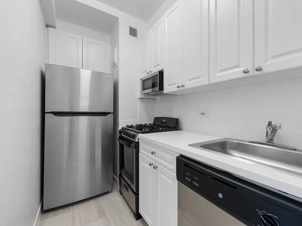 40 Park Avenue image 4 of 16