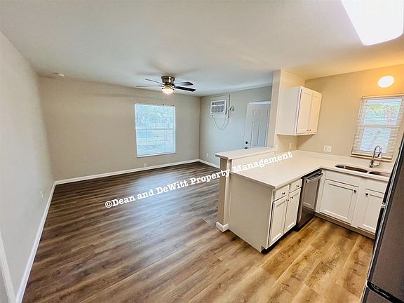 4th image of 330 45th Ave S APT 2