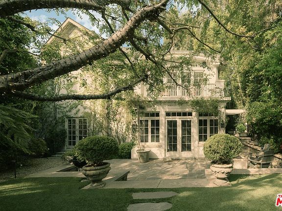 2nd image of 9555 Lime Orchard Rd