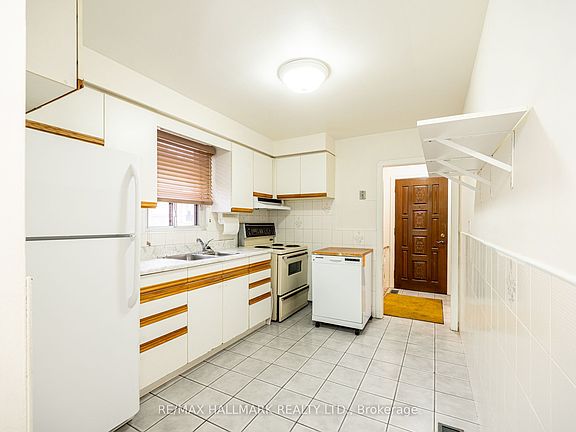 4th image of 401 Ridelle Ave