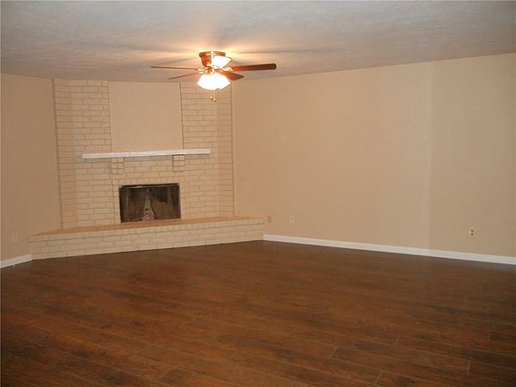 5th image of 1726 Santa Fe Trl