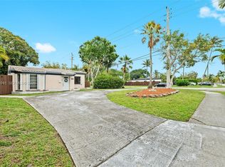 Fulford By Sea Sec N, North Miami Beach, FL 33162