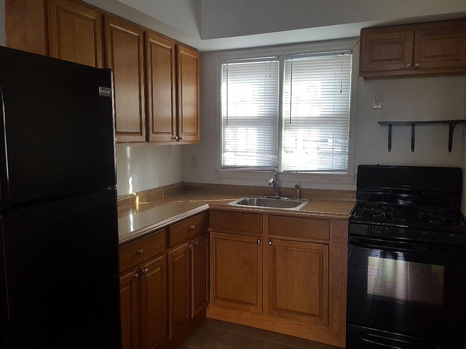 1st image of 464 Beach 125th St