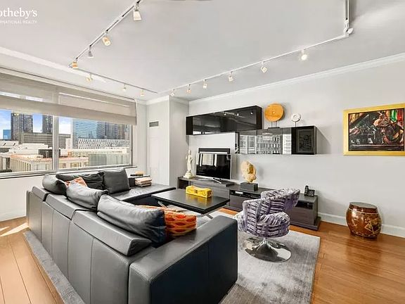 4th image of 150 Columbus Ave APT 8D
