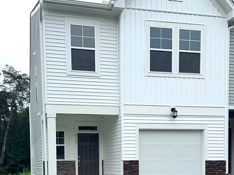 511 Fran Dr — Photo 1