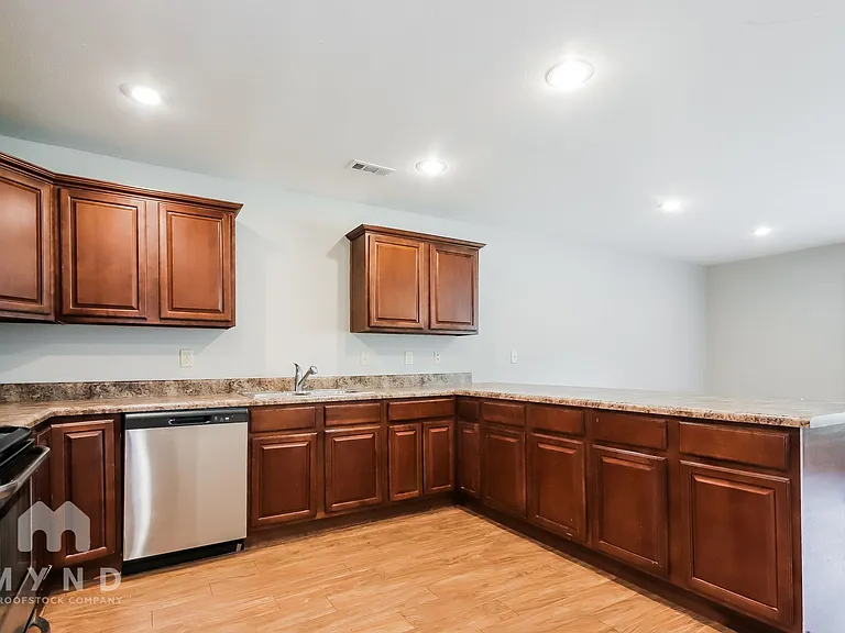 313-1 E Thurman St #1 — Photo 8