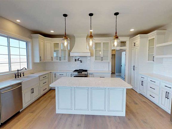 2nd image of 9525 W Kingfisher Dr