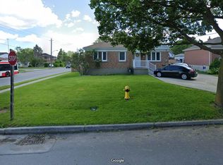 63 Lockerbie Ave #B2, Toronto, ON M9N3A3