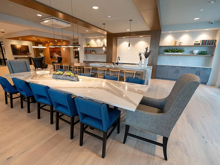 Clubhouse Kitchen Seating Area (1st Floor)