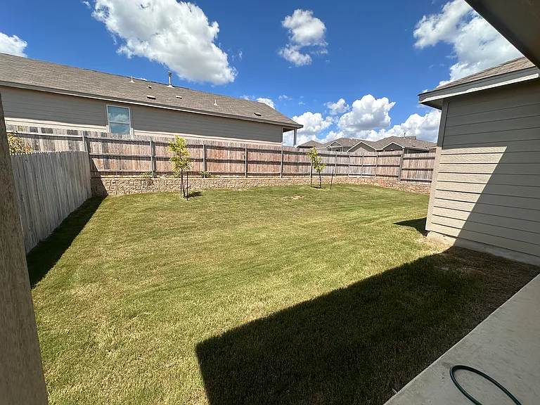 5405 Basil Trce — Photo 22