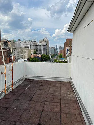 Rented by Vanderborgh Realty  | media 18