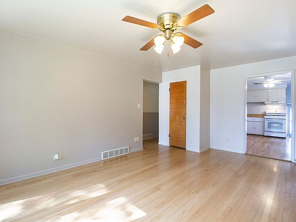 4th image of 507 W Arquilla Dr