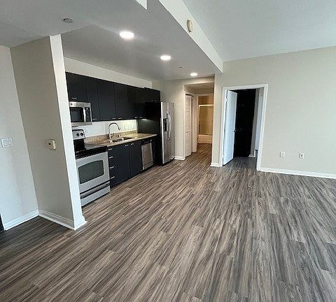 3rd image of 899 Kettner Blvd APT 302
