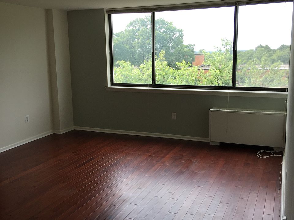 1st image of 4401 Lee Hwy APT 68