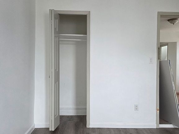3rd image of 2013 W 13th St Floor 2