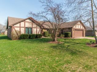 423 Woodland East Dr, Greenfield, IN