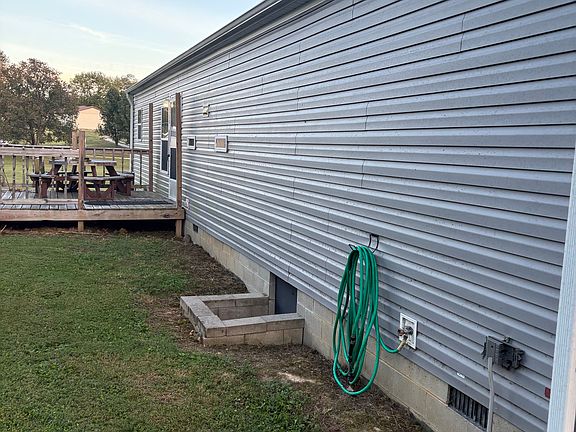 3rd image of 9338 Tunnelton Rd