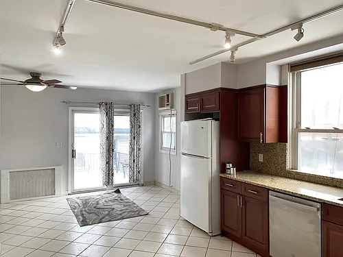 496 Broadway #3 Photo 1