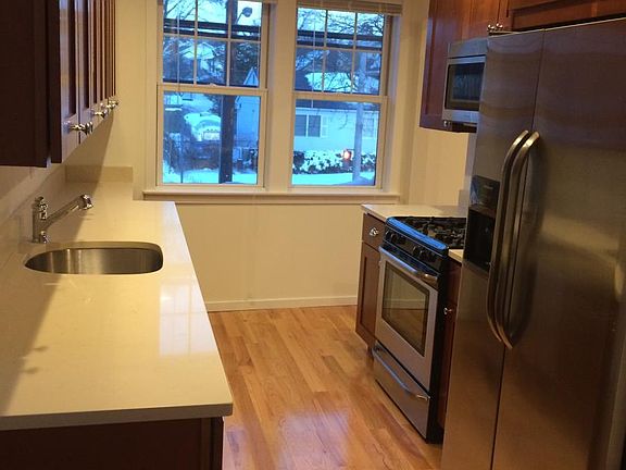 3rd image of 1 Willowdale Ave #2